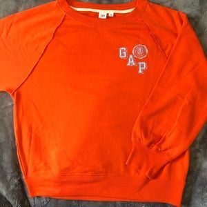 GAP sweatshirt